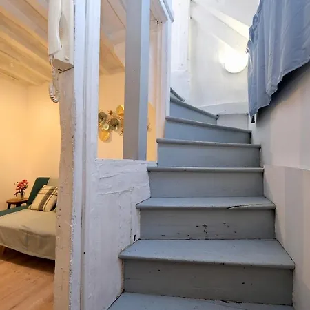 Duplex Atypique Et Cosy Au Coeur De *